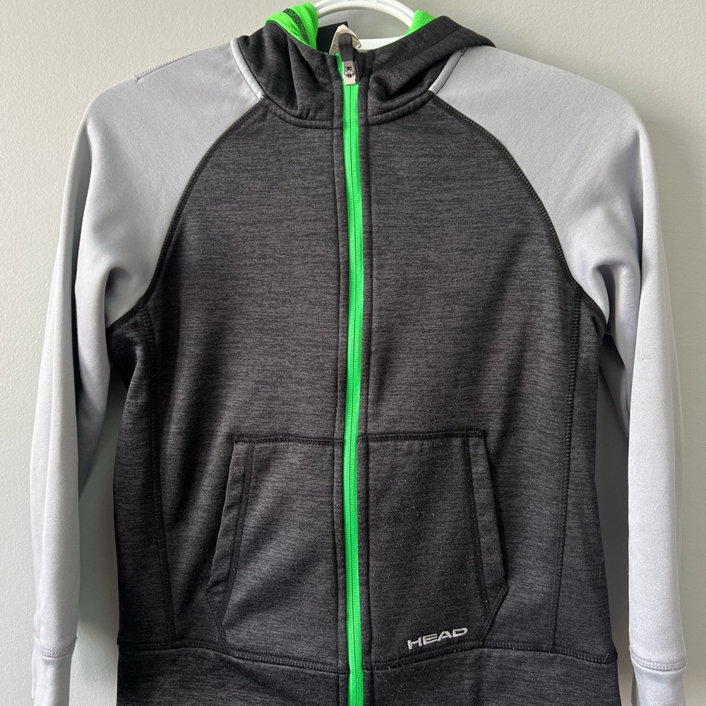 Boy’s Zipper Hoodie of the brand Head.